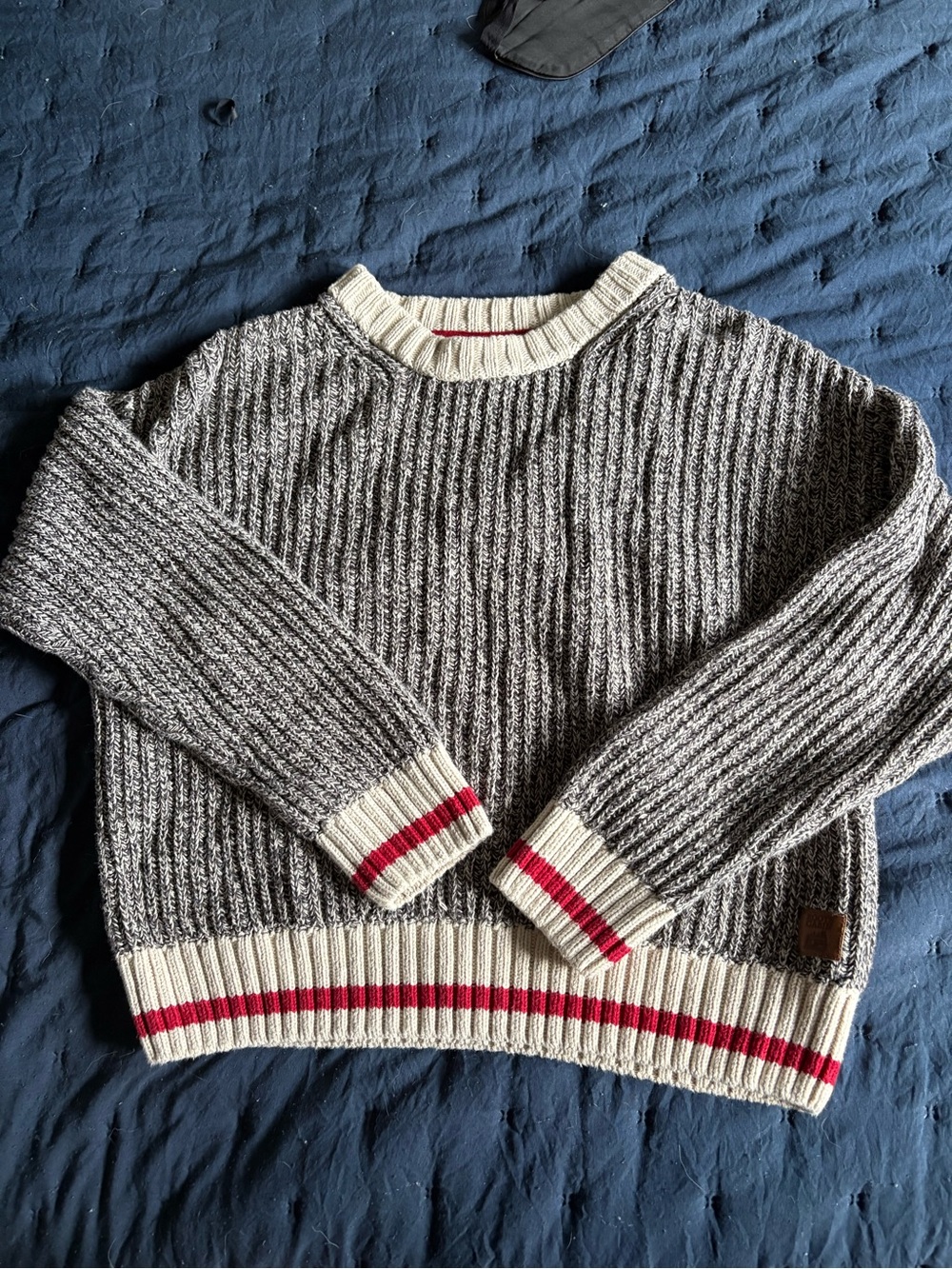 Roots cabin Cream-Trim Grey Ribbed Women’s Sweater with Red Stripe